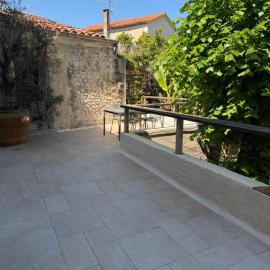 Jardin d'Ayush, hotel a Lodève