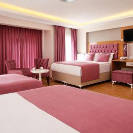 Weingart Black Pearl Hotel