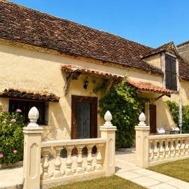Chateau De La Ricardie, Gite La Ricardie, Beautiful Rural Property Gite Villa, hotel a Liorac