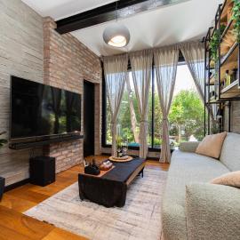 HaNadiv Garden Suite- Stylish Boutique Loft