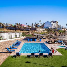 2-Story Dog-Friendly Villa with Outdoor Pool, Patio, 2 Balconies, Streaming, AC