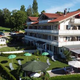 ChiemseeStern Vacation & Recreation Adults Only, Hotel in Gstadt am Chiemsee