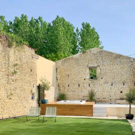 Corps de ferme La Limandière Piscine, Jacuzzi, Pétanque & Volley Ball