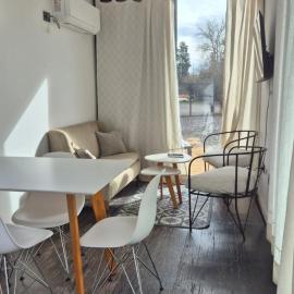 Cubil Amarillo. Casa conteiner 1 dormitorio, hótel í General Roca