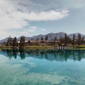 Fairmont Jasper Park Lodge, khách sạn ở Jasper