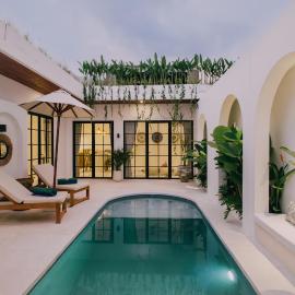 Tropical Oasis - 2BDR Central Canggu quiet luxury!, hotel in Tumbak Bayuh
