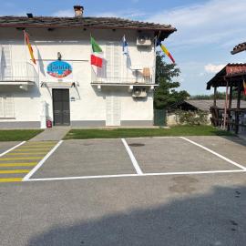 Family, hotel u gradu Envie
