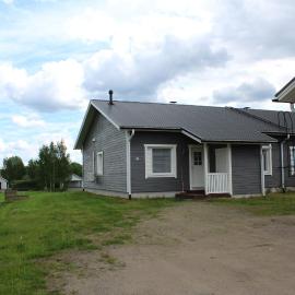 Pikkurinki 27 As 2, Härmä, מלון בהרמה