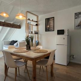 Coquet studio 4 personnes, hotel in Mouthe