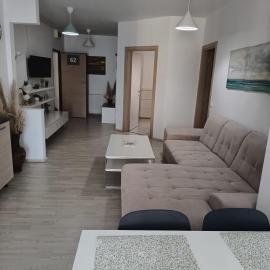Sea View 3-Room Apartment, hotelli kohteessa Olimp