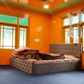 Samoon guest house, hotel a Wāmpor