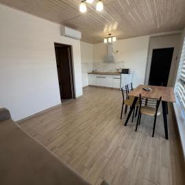 Nishkoiu Apartamente, hotel in Solotvyno