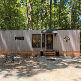 Riverside Studio - Trails, Views, Firepit, Hammock, hotel em Elon