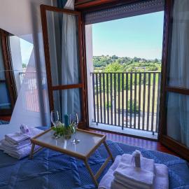 Blu Petrolio Stay-Karabas Apartments-parcheggio