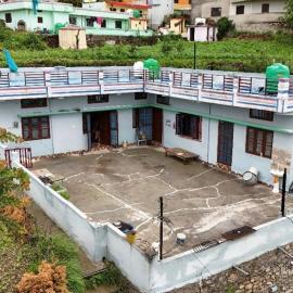Devki Homestay, hotel in Kanatal