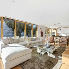 Ski In Ski Out Luxury Retreat