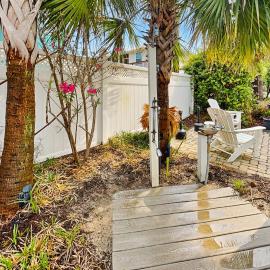The Georgianne Manor by Tybee Vacation Rentals, hotel a Tybee Island