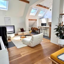 Sleeps 10 - Annecy 12 min - Geneva 30 min, hotel Pringy városában 