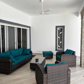 Afrika Sun, hotel di Ngaring