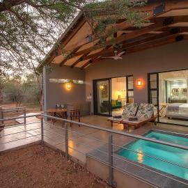 Kruger's Keep - Luxury Couples Haven, hotel in Marloth Park