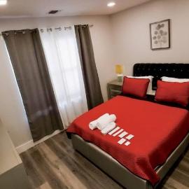 The Charming Suite - 1BR close to NYC, hotel em Paterson