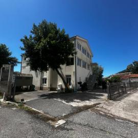 Villa primorka, hotel en Boreti
