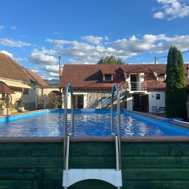 Casa de Piatra, Hotel in Porumbacu de Sus