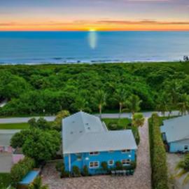 Dual En-Suite Corner Unit - Sunrise Views, hotel a Fort Pierce