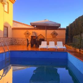 Villa Abi, hotel u gradu Padul