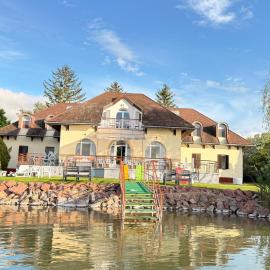 Aranyhídszálló, hotell sihtkohas Balatonboglár