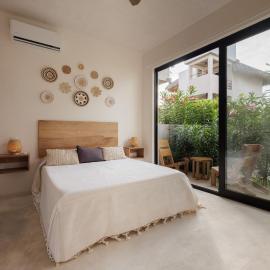 Sunny Apartments with Pools, AC & fast wifi, hotel in Malucano