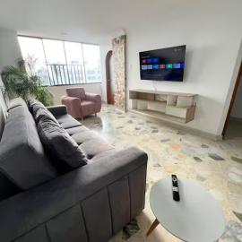 Moderno, Amplio y Central - Apto en Bucaramanga, hotel a Bucaramanga