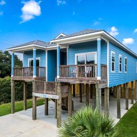 Stunning 4BR Home Near the Bay!