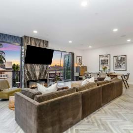 Beverly Hills Penthouse Rooftop Hot Tub & Panoramic City Views
