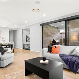 Extra Spacious Modern Retreat near Tallawong Metro