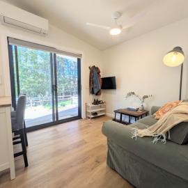 Elm's Deep Guest House, hotel in Berridale
