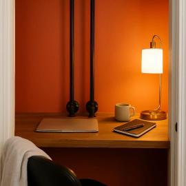 King Bed Sleeps 3 2 Beds Walkable Cozy