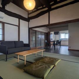 Traditional home over 150 years old, private standalone house, private rural experience Nakagawara Residence, Pongee, hotelli kohteessa Oyama
