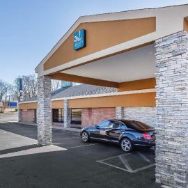 Quality Inn South Boston - Danville East: South Boston şehrinde bir otel