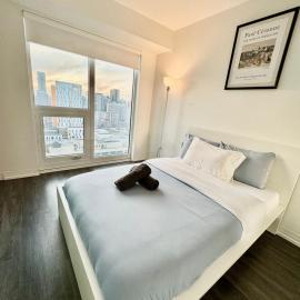 Cozy 2 Bedroom by Eaton Centre Mall