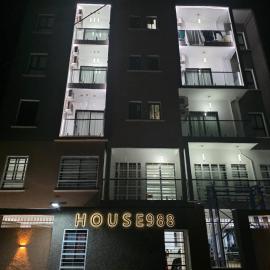 House 988, hotel sa Yaoundé