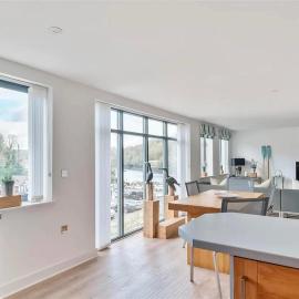 포위에 위치한 호텔 Modern Fowey Hideaway with Elegant Coastal Charm