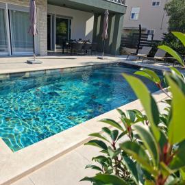 Amala Sukošan - villa with heating pool near beach