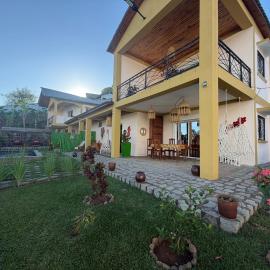 Villa Baby lodge, hotel u gradu Hell-Ville