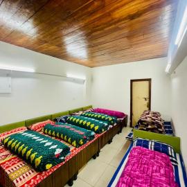 Kedarnath Aastha Path ME5 Building, hotel Kedārnāth városában