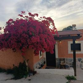 casita la bugamvilla, hotel v destinácii Mojácar