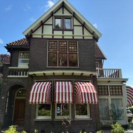 Burgers & Buitenlui, hotell i Diever