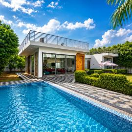 The Nivaas at Villa Bonita- Luxury Farm Stay with Pool, BBQ, Lawn in Jaipur, hotel in Jaipur