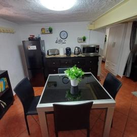 Apartamento entero en la montaña, hotel i El Pont de Vilomara
