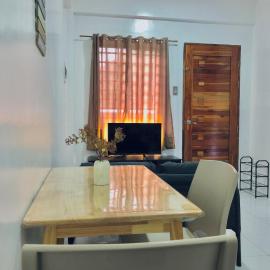 Reinhardshausen Suites and Residences- Lovely Air-Conditioned Units, hotel in Tuguegarao City
